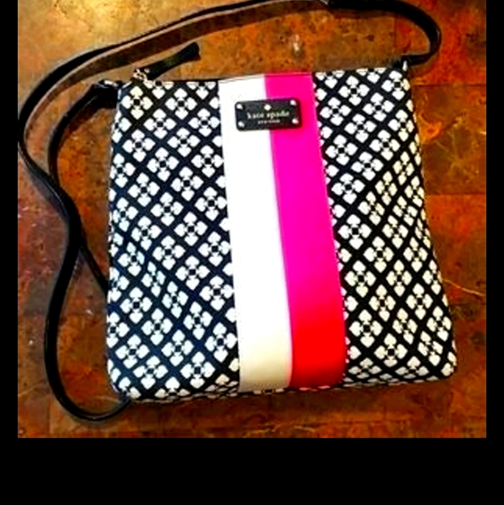 Kate Spade New York Crossbody.